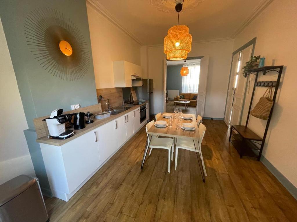 -Le Petit Rochelais- Centre Ville, Stationnement, Netflix - Ideal Couples, Familles, Business Niort Eksteriør billede